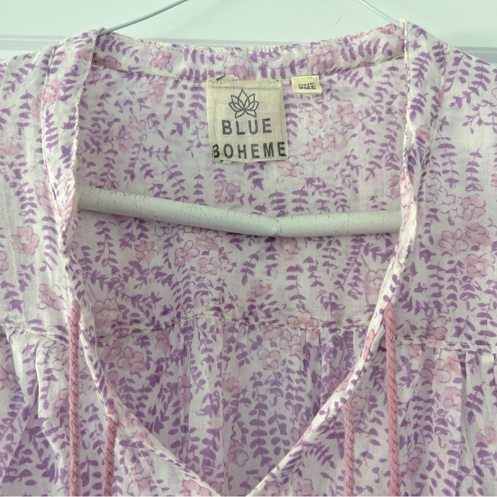 Boho chic gauzy cotton voile lilac floral blouse with beaded tie detail - Picture 2 of 2